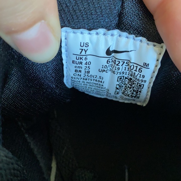 Nike Shoe Huarache - Picture 8 of 8